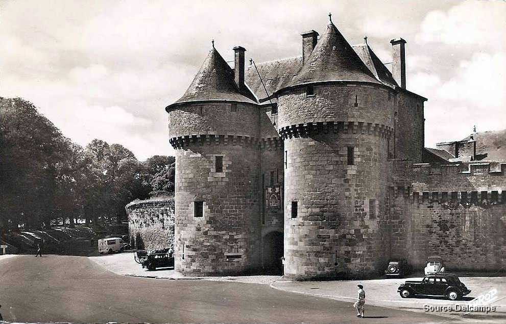 44 Guerande La Porte Saint Michel.jpg